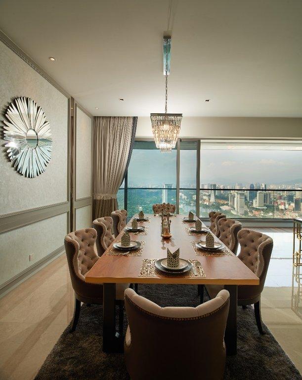 Private Estate Magnificent Views